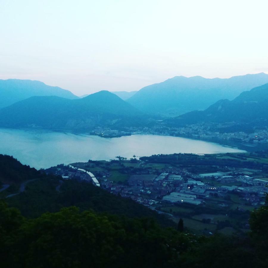 Agriturismo Alveare Sul Lago 皮索涅 外观 照片